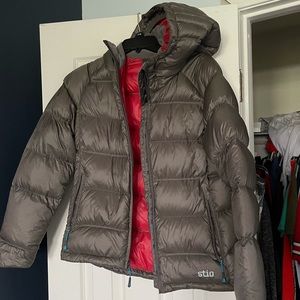 Stio Women’s hometown down hooded jacket